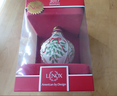 Lenox 2017 Holiday Spire Ornament Annual Holly & Berry Motif 6" Christmas NEW1