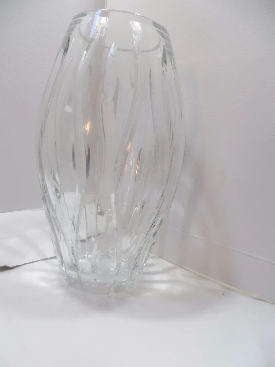 Lenox  Irish Spring Darcy Crystal Vase Vertical Cuts Hand Cut 10" Ireland NEW6