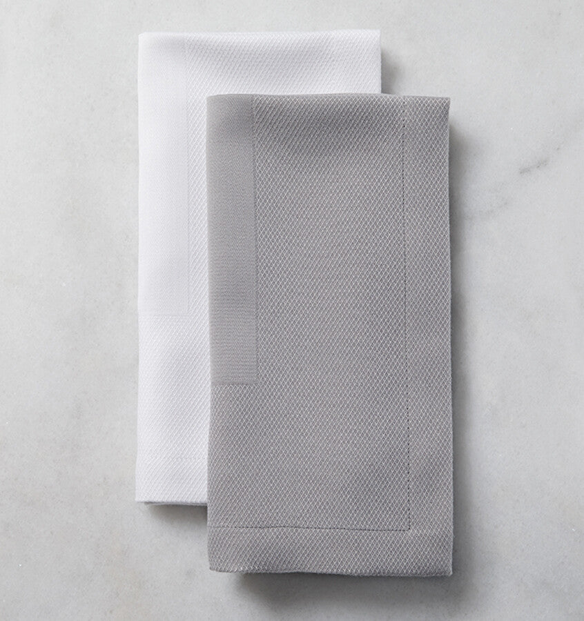 Sferra Squire Grey Tablecloth & 16 Napkins Diamond Pique 70"X126" Easy Care NEW8