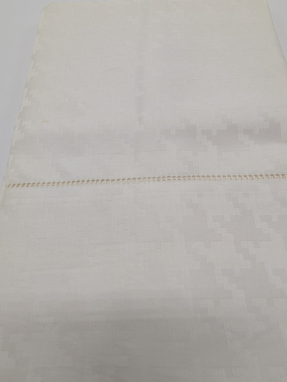 Sferra Ivory Houndstooth Standard Pillowcases Egyptian Cotton Sateen Italy NEW7