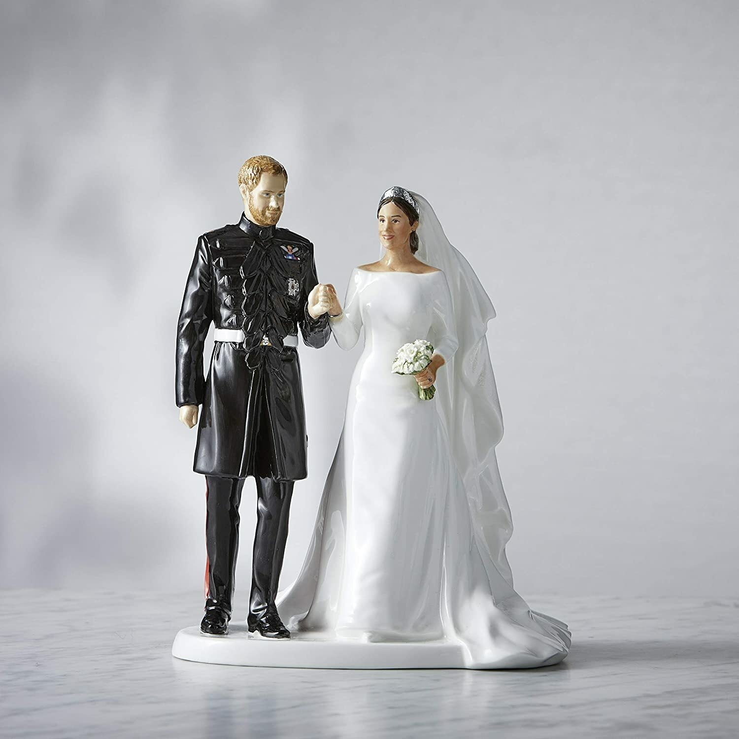 Royal Doulton Prince Harry & Meghan Figurine Royal Wedding HN5929 LE NEW IN BOX2