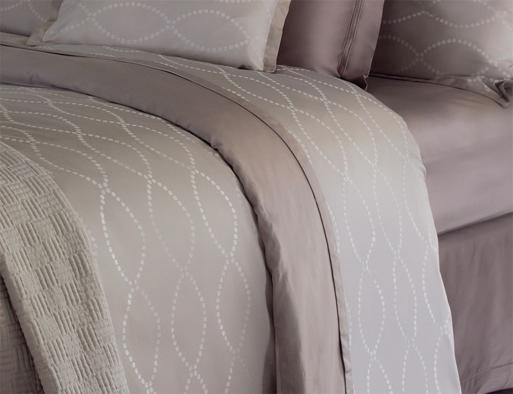 Yves Delorme Taupe Queen Flat Sheet Cafe Creme Dotted Links Jacquard Points NEW2