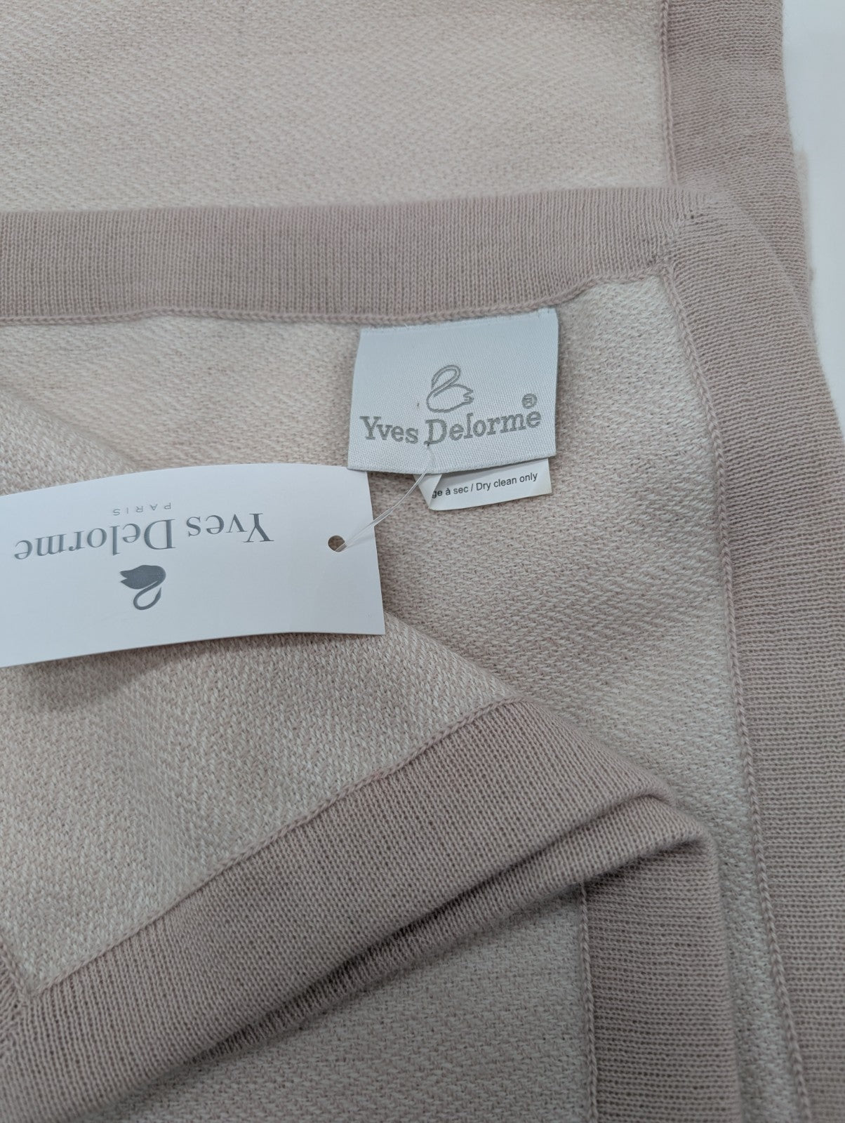 Yves Delorme Visible Beige Throw Blanket Baby Alpaca Border 51"x67" Gift BOX NEW10