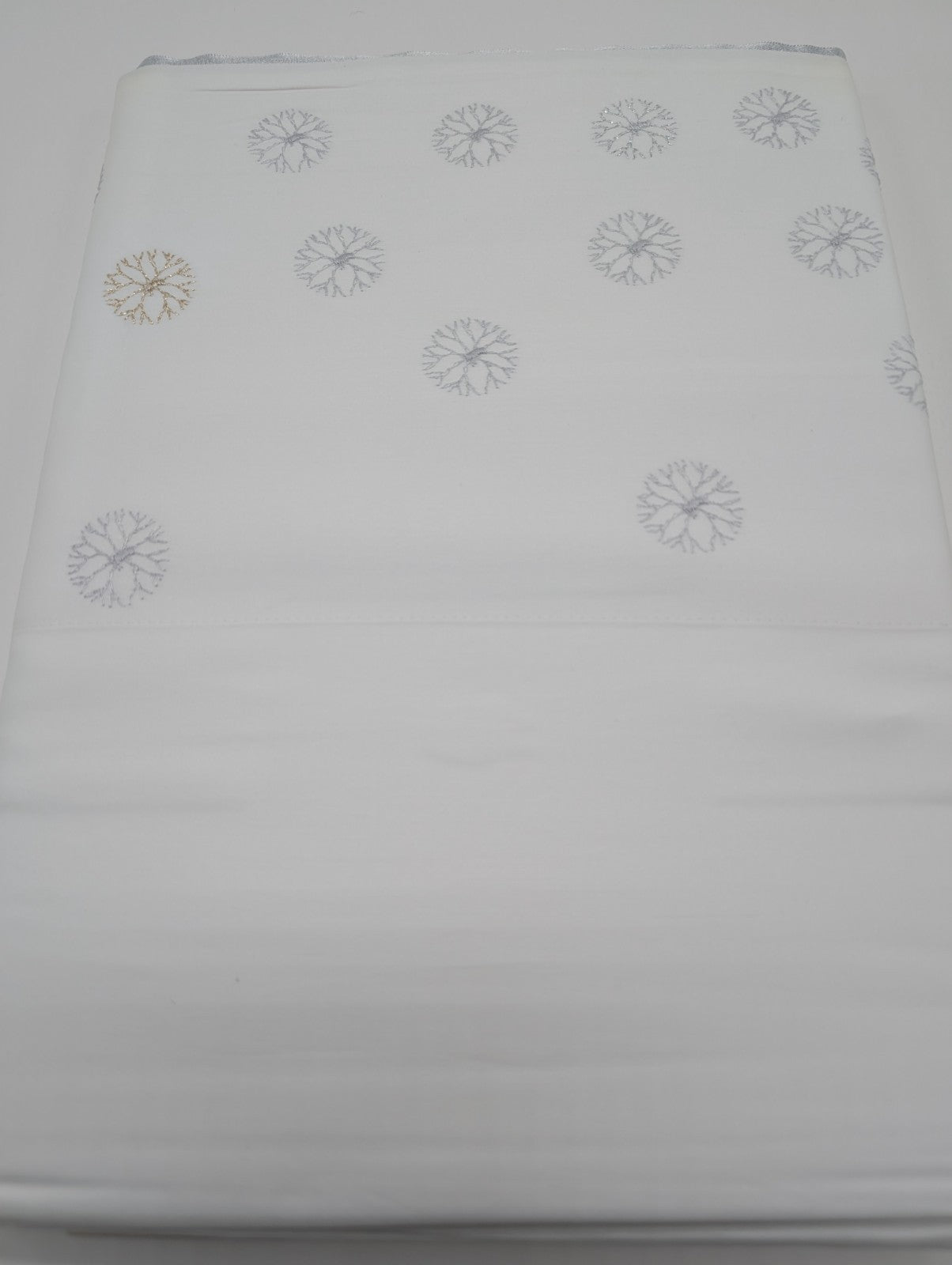Yves Delorme Super King Flat Sheet Embroidered Snowflakes Egyptian Cotton LE NEW14