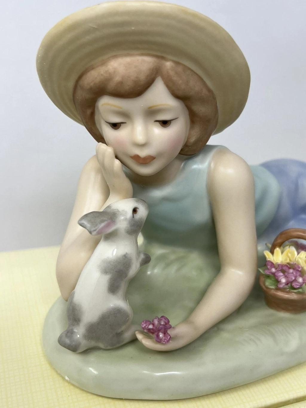 Lenox Easter Springtime Girl's Daydreams Figurine Bunny Meadow Flower Basket NEW6