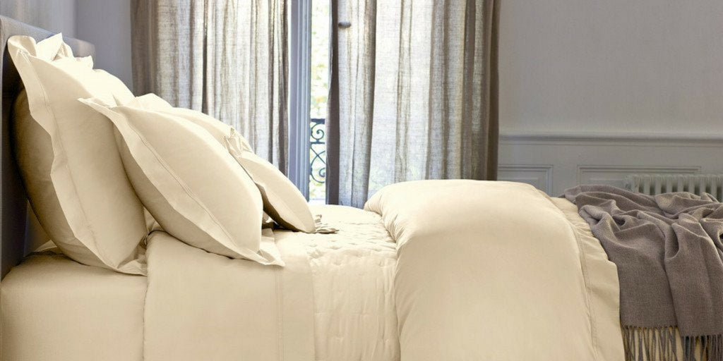 Yves Delorme Triomphe Honey King Pillowcases 2 Solid Egyptian Cotton Sateen NEW0