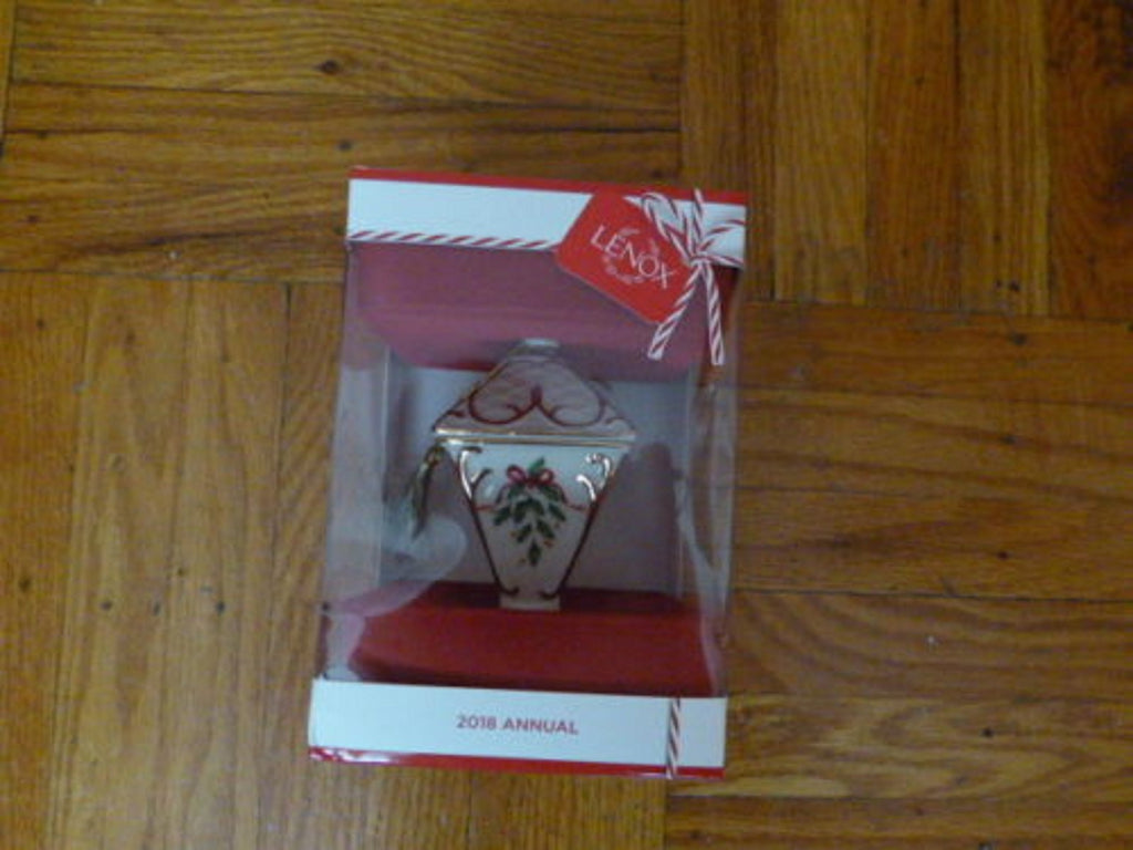 Lenox 2018 Holiday Annual Ornament Lantern Holly Berries Gold Christmas Gift NEW4