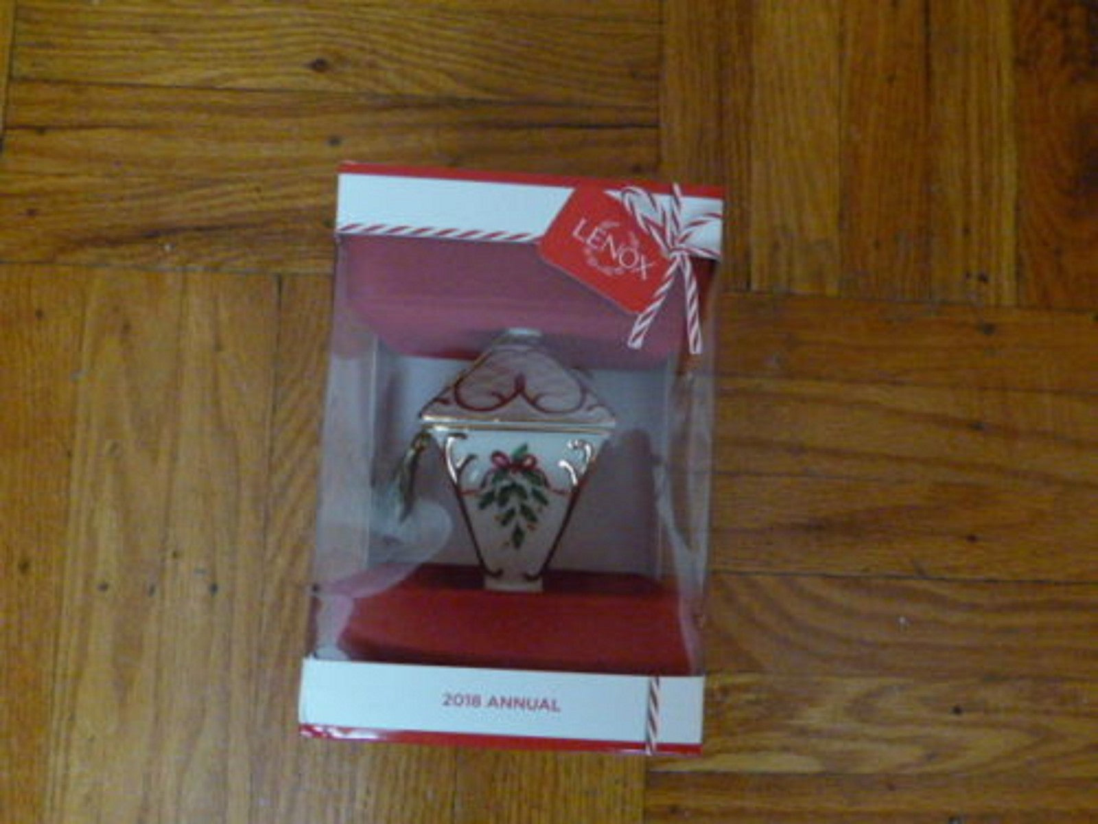 Lenox 2018 Holiday Annual Ornament Lantern Holly Berries Gold Christmas Gift NEW4