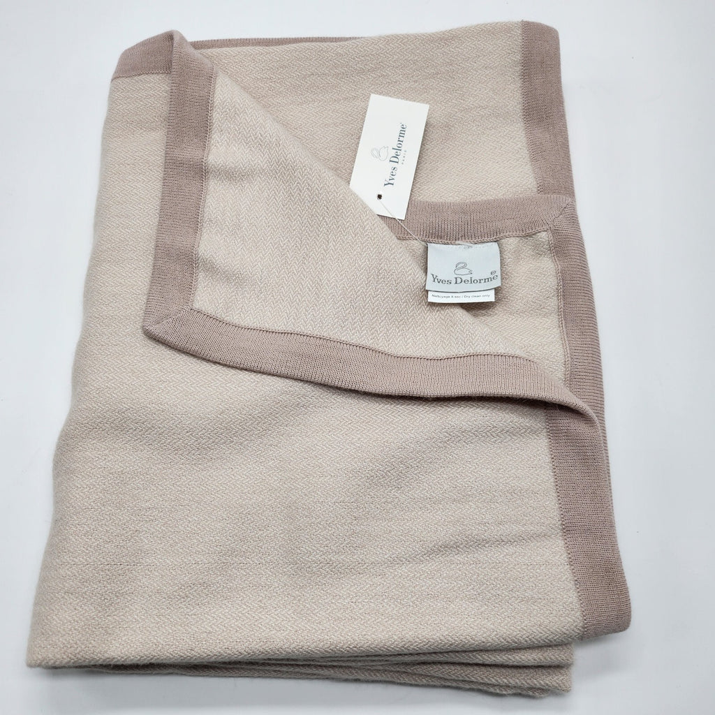 Yves Delorme Visible Beige Throw Blanket Baby Alpaca Border 51"x67" Gift BOX NEW5