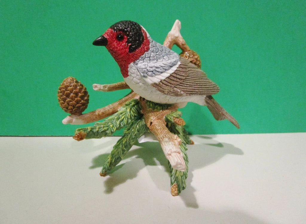 Lenox Red Faced Warbler Garden Bird Figurine Pine Cones Branch Christmas LE NEW10