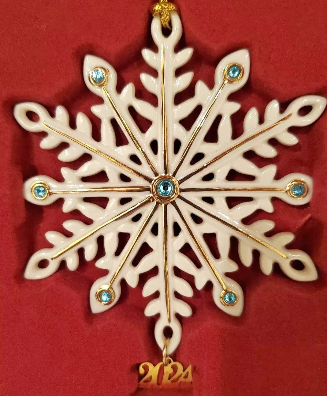 Lenox 2024 Gemmed Snowflake Ornament Annual Icy Blue Crystals Christmas Gift NEW7