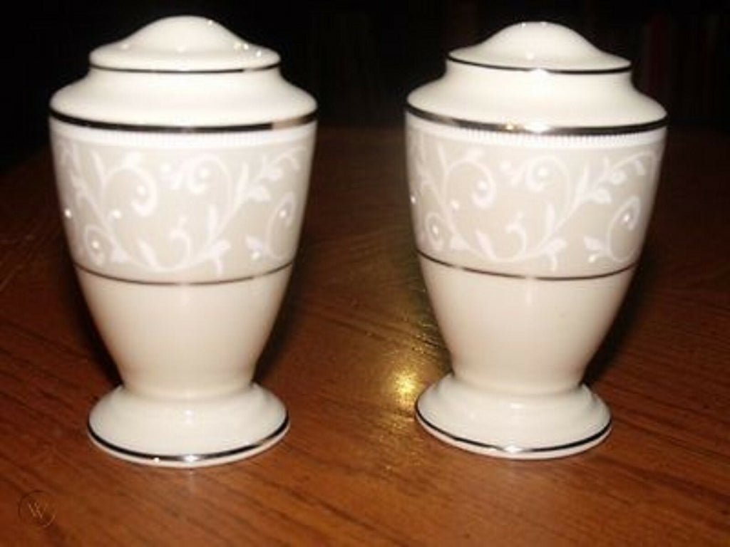 Lenox Pearl Innocence Platinum Salt & Pepper Shakers Set Enamel Dots NEW IN BOX2