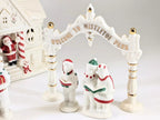 Lenox Mistletoe Park Santa's Lighted Cottage and Caroler Figurines Christmas NEW9