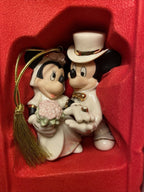 Lenox Disney Minnie's Dream Wedding Ornament Mickey Mouse Ring 3.5" Bride New1