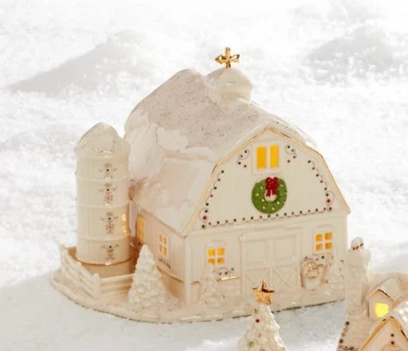 Lenox  Mistletoe Park Lighted Barn Figurine Village Treasures Christmas NEW2