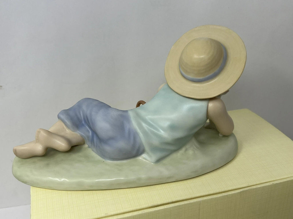 Lenox Easter Springtime Girl's Daydreams Figurine Bunny Meadow Flower Basket NEW5