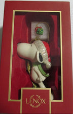 Lenox Peanuts Snoopy Under Mistletoe Figurine Ornament Beagle Dog Christmas NEW9