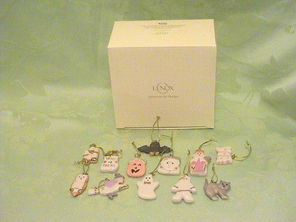 Lenox Halloween Miniature Tree Ornament Set 22 Mini Pumpkin & Trick Or Treat NEW5