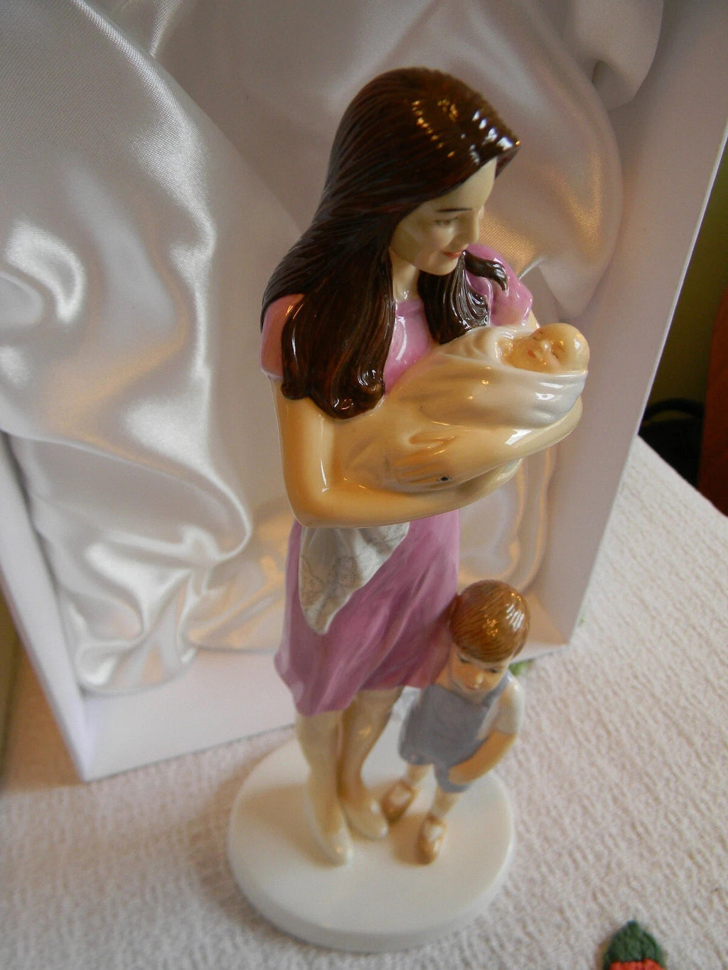 Royal Doulton Princess Kate Charlotte George Figurines Family HN5795 NEW IN BOX7