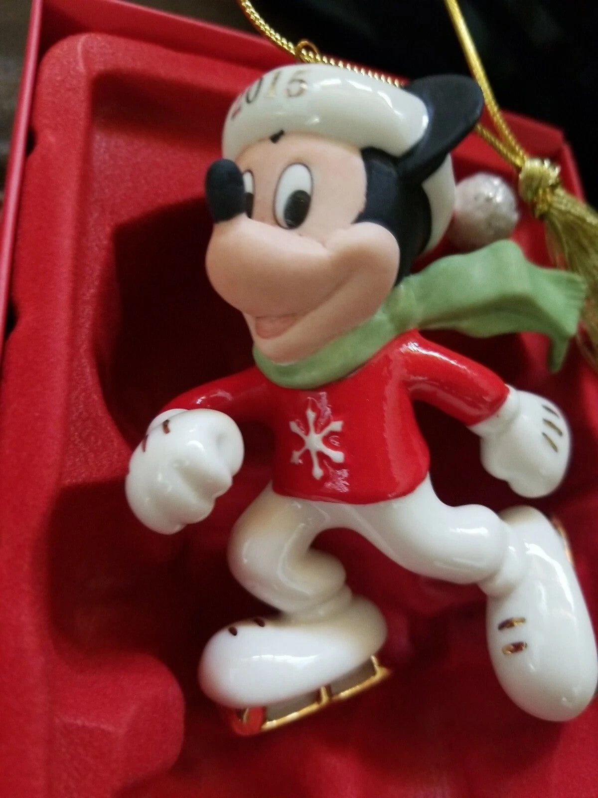 Lenox Disney 2015 Mickey Skating Figurine Ornament Annual Off To The Rink NEW7