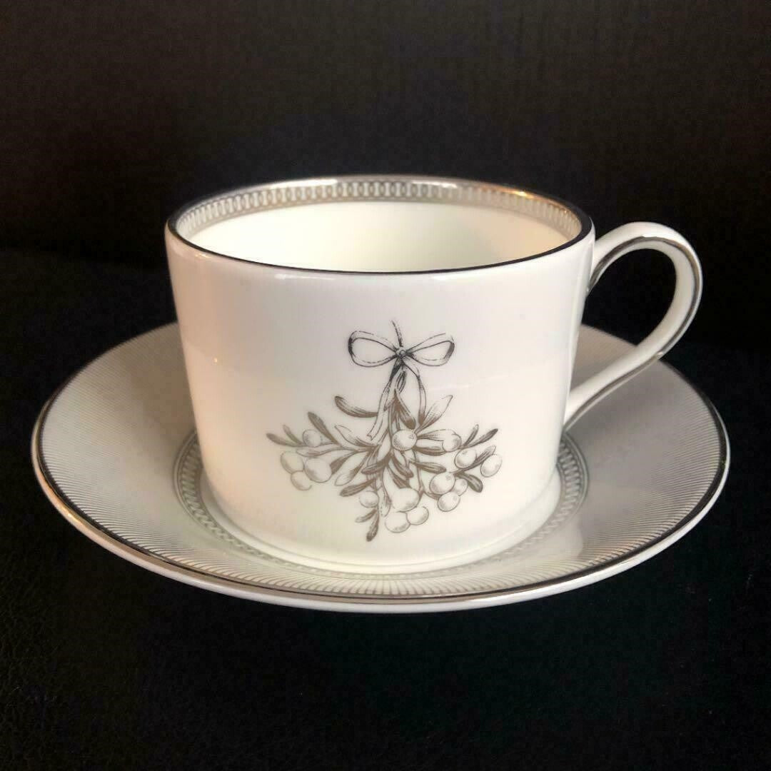 Wedgwood Tea Service For 4 Teacups & 4 Saucers Winter White #40032858 NEW IN BOX1
