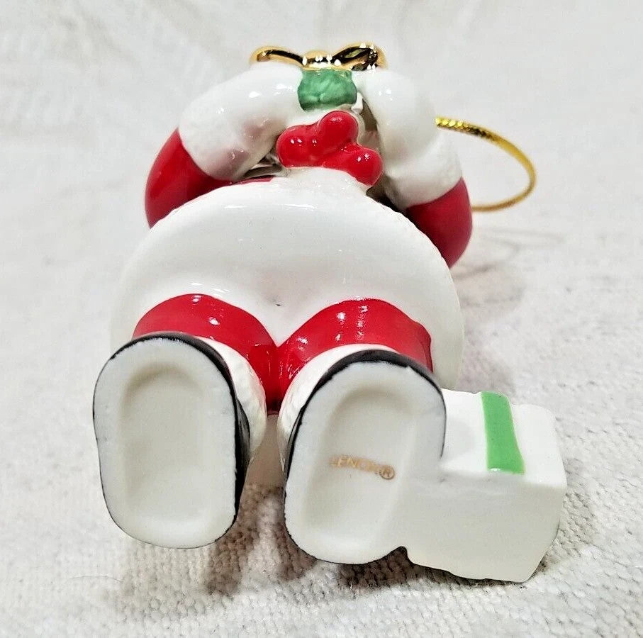 Lenox 2024 Santa With Lucky Pickle Figurine Ornament  Annual Cane Christmas NEW9