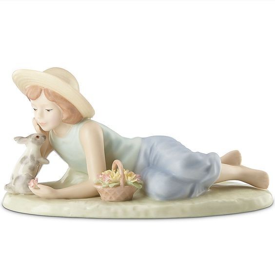 Lenox Easter Springtime Girl's Daydreams Figurine Bunny Meadow Flower Basket NEW8