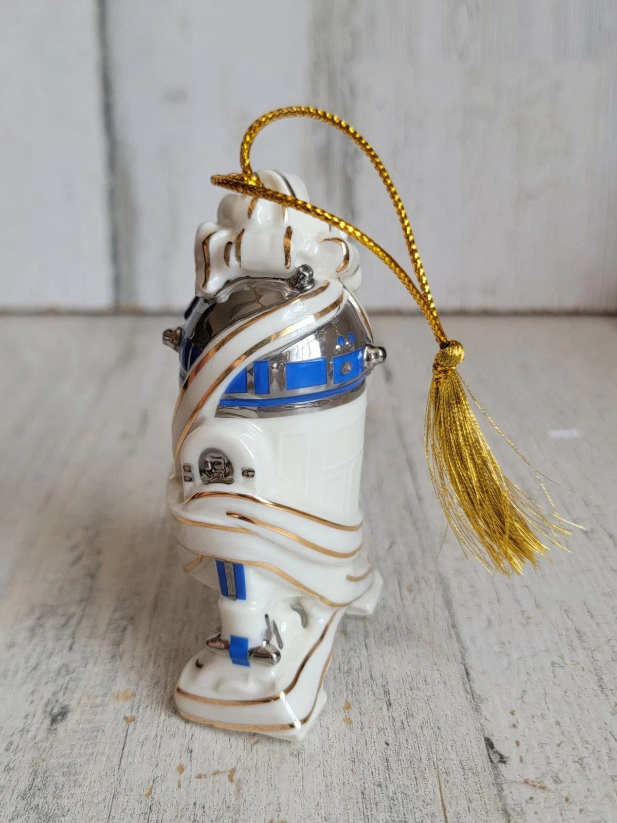 Lenox Disney R2-D2 Star Wars Droid Ornament Figurine White Bow Christmas NEW6