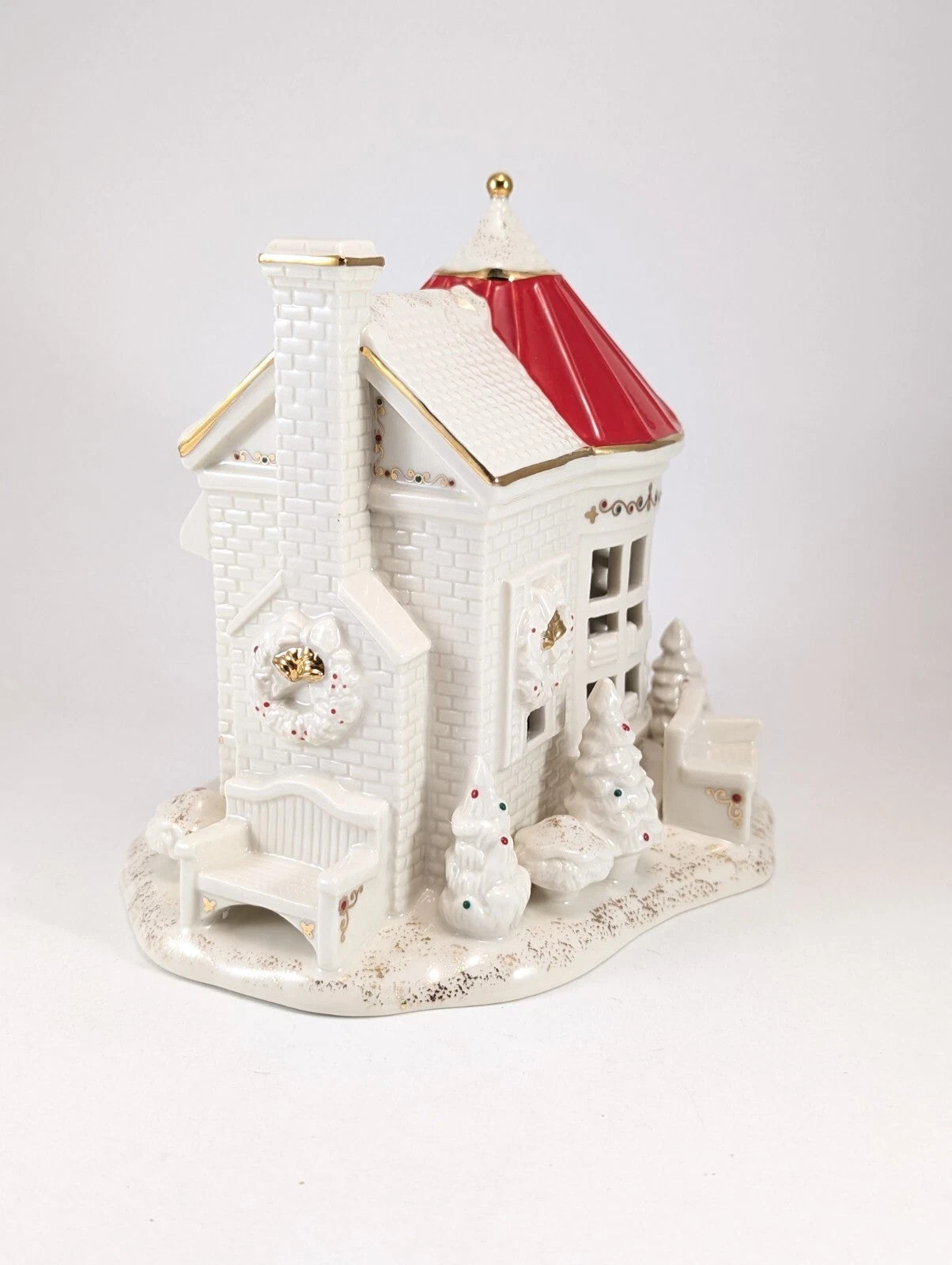 Lenox Mistletoe Park Lighted Book Store Figurine Village Treasures Christmas NEW1