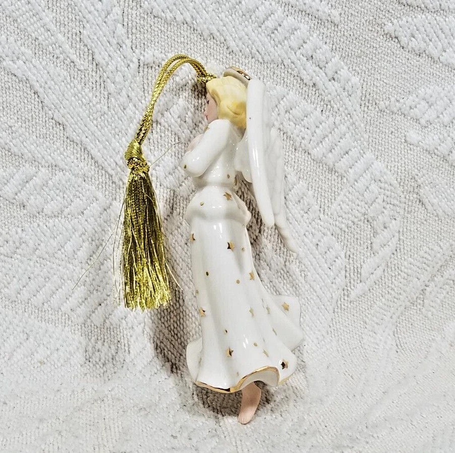 Lenox 2024 Heavenly Angel Figurine Ornament Arms Crossed Annual Christmas NEW5