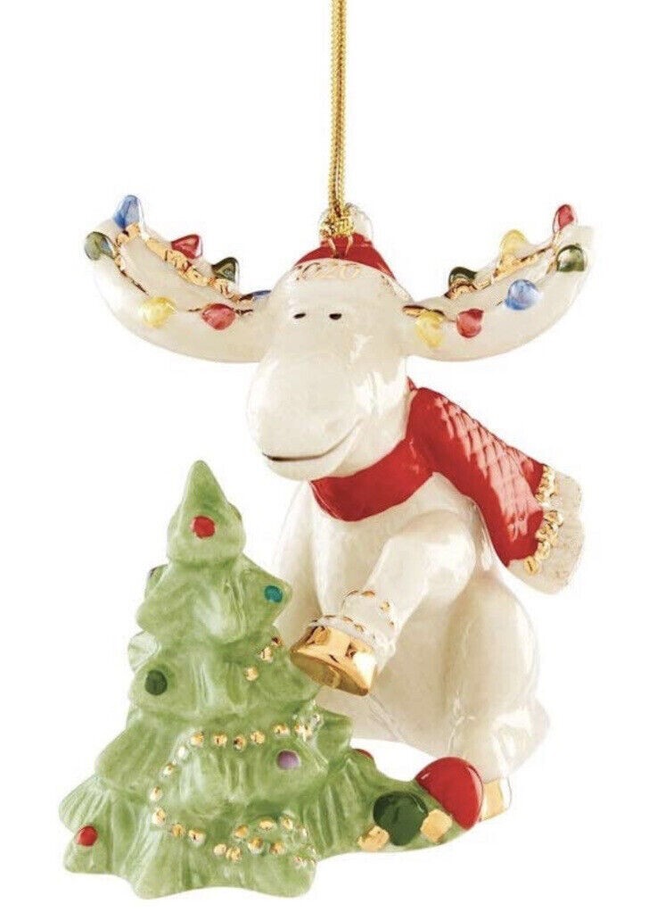 Lenox 2020 Marcel Moose Decorates Tree Figurine Ornament  Annual Christmas NEW0