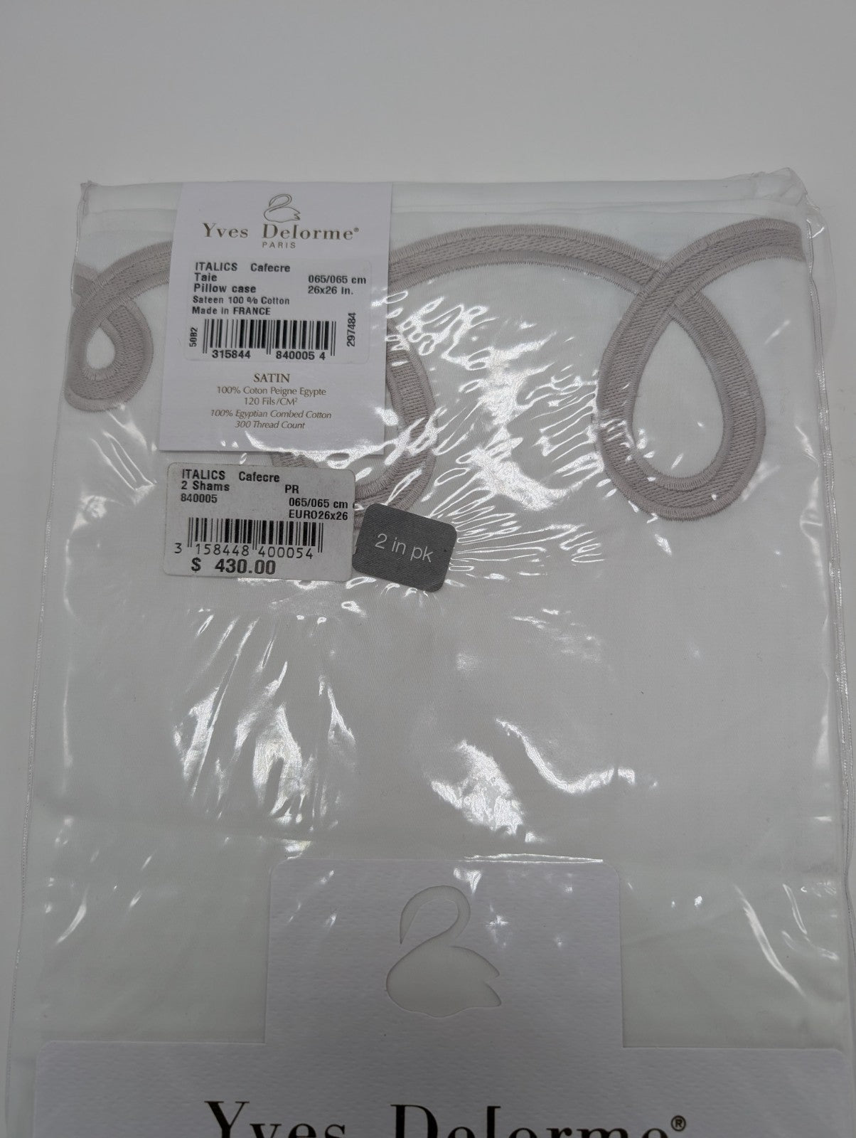 Yves Delorme Italics White Euro Shams Pair Embroidery Egyptian Cotton Sateen NEW0