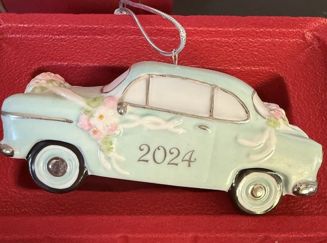 Lenox 2024 Just Married Wedding Car Ornament Honeymoon Vintage Christmas NEW9