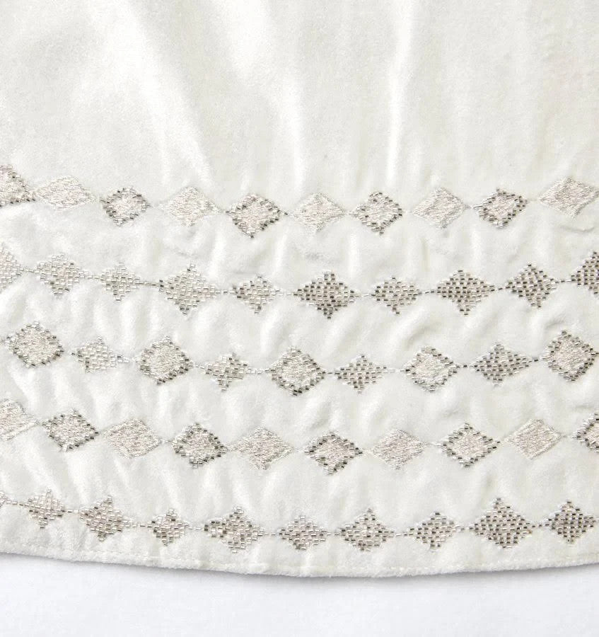 Sferra Lucido Ivory Velvet Christmas Tree Skirt Silver Diamond Embroidery 60 NEW1