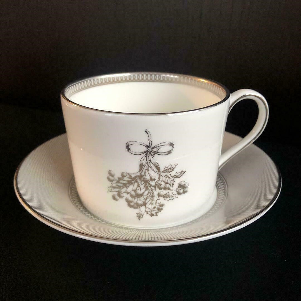 Wedgwood Tea Service For 4 Teacups & 4 Saucers Winter White #40032858 NEW IN BOX3