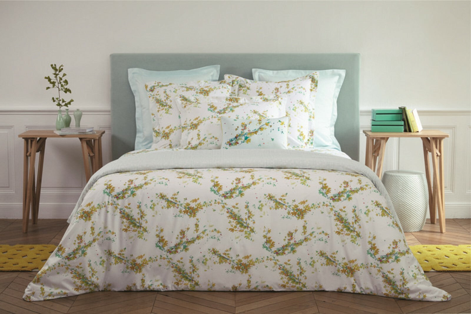 Yves Delorme Lucine Queen Coverlet Quilted Floral Print  Reversible Cotton NEW1