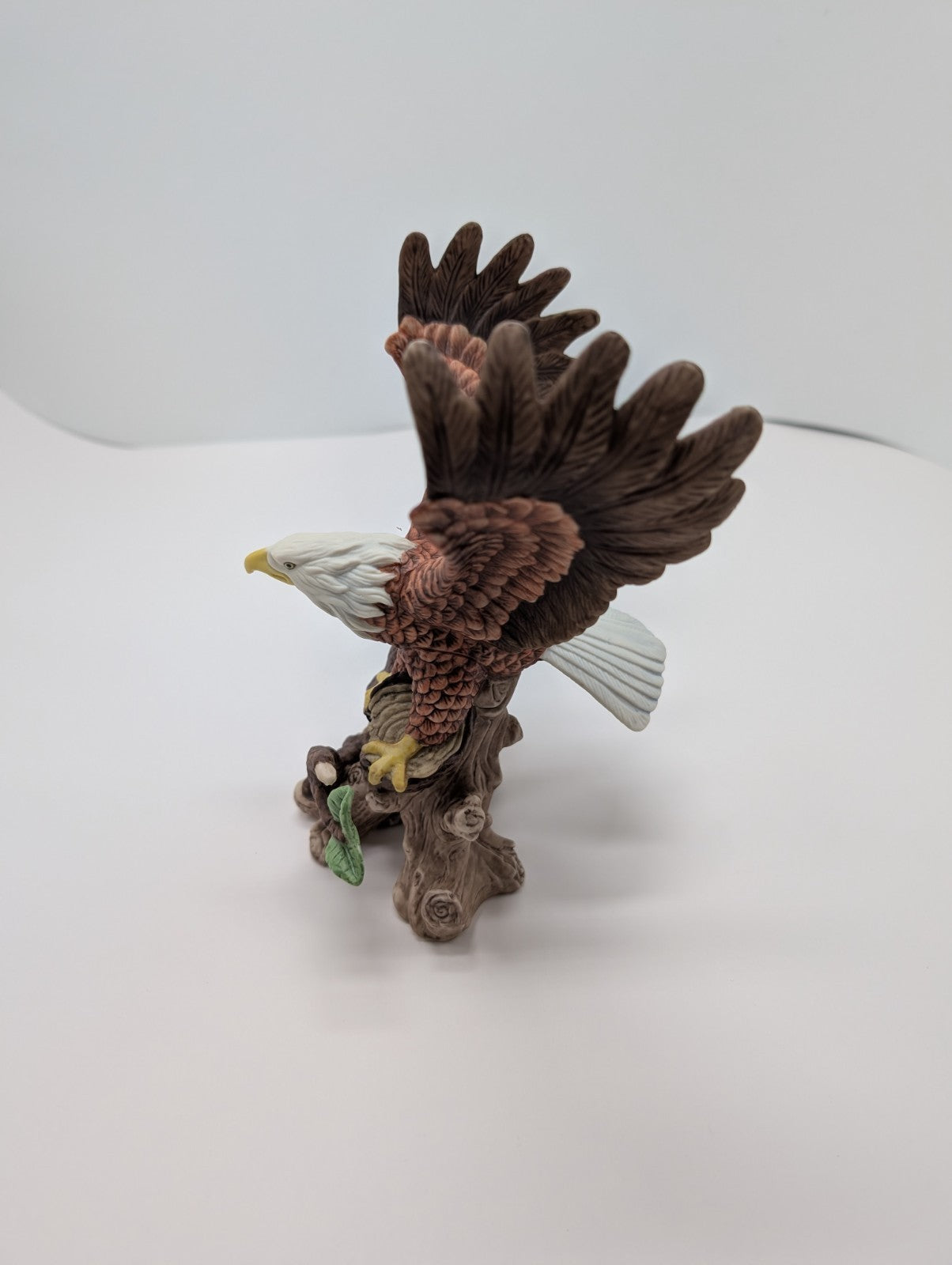 Lenox American Bald Eagle Figurine Bird Patriotic USA Wings Spread Perched NEW5