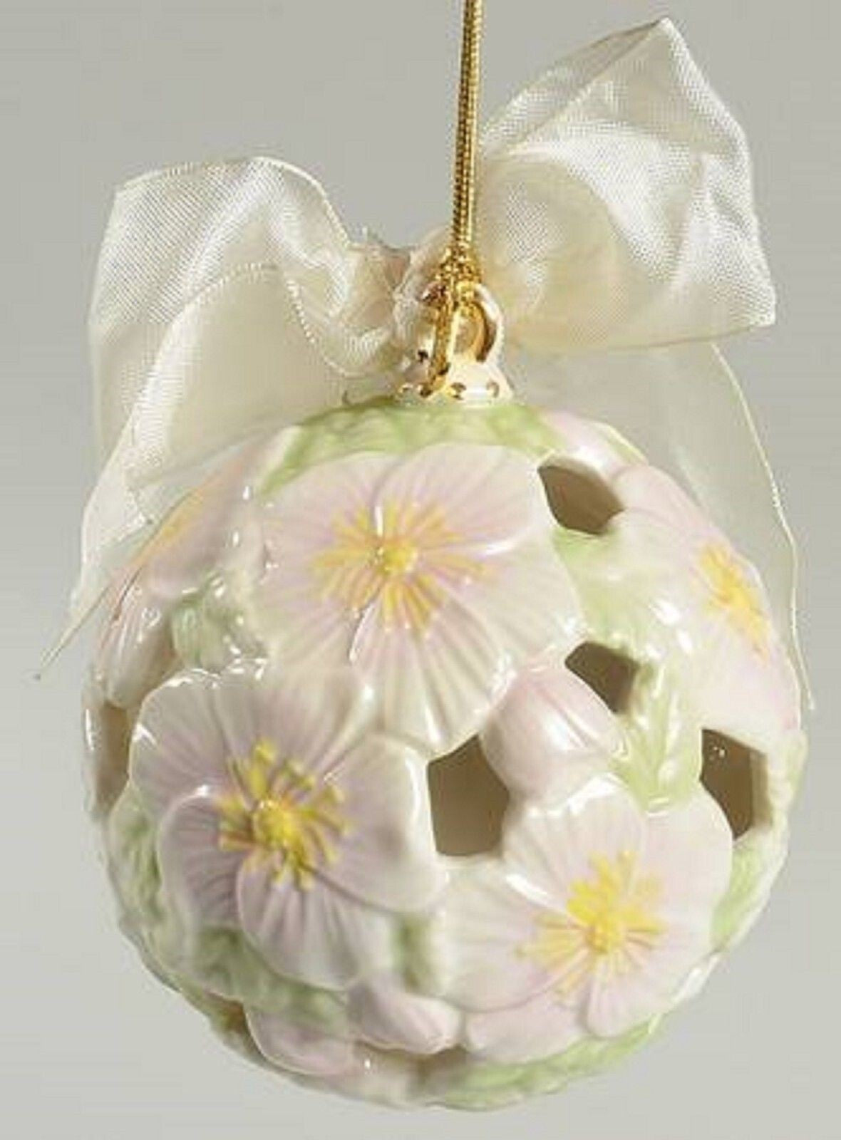Lenox 2015 Rose Christmas Kissing Ball Ornament Sculpted Pierced Fabric Bow NEW2