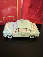 Lenox 2024 Just Married Wedding Car Ornament Honeymoon Vintage Christmas NEW10