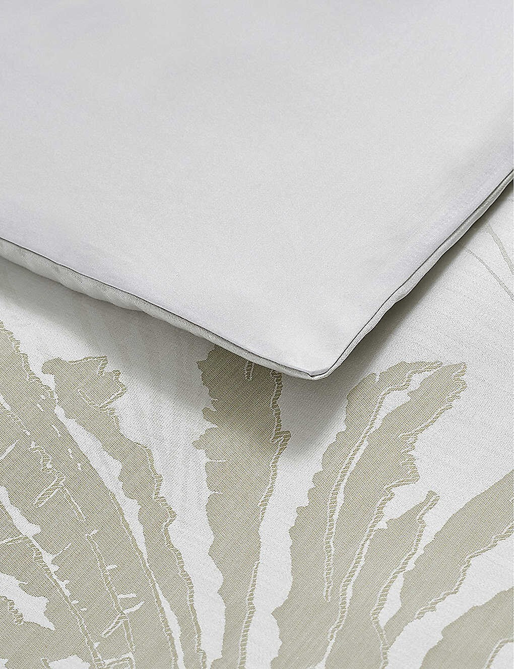 Yves Delorme Palmea Sage Queen Flat Sheet Palm Leaves Reversible Jacquard NEW3