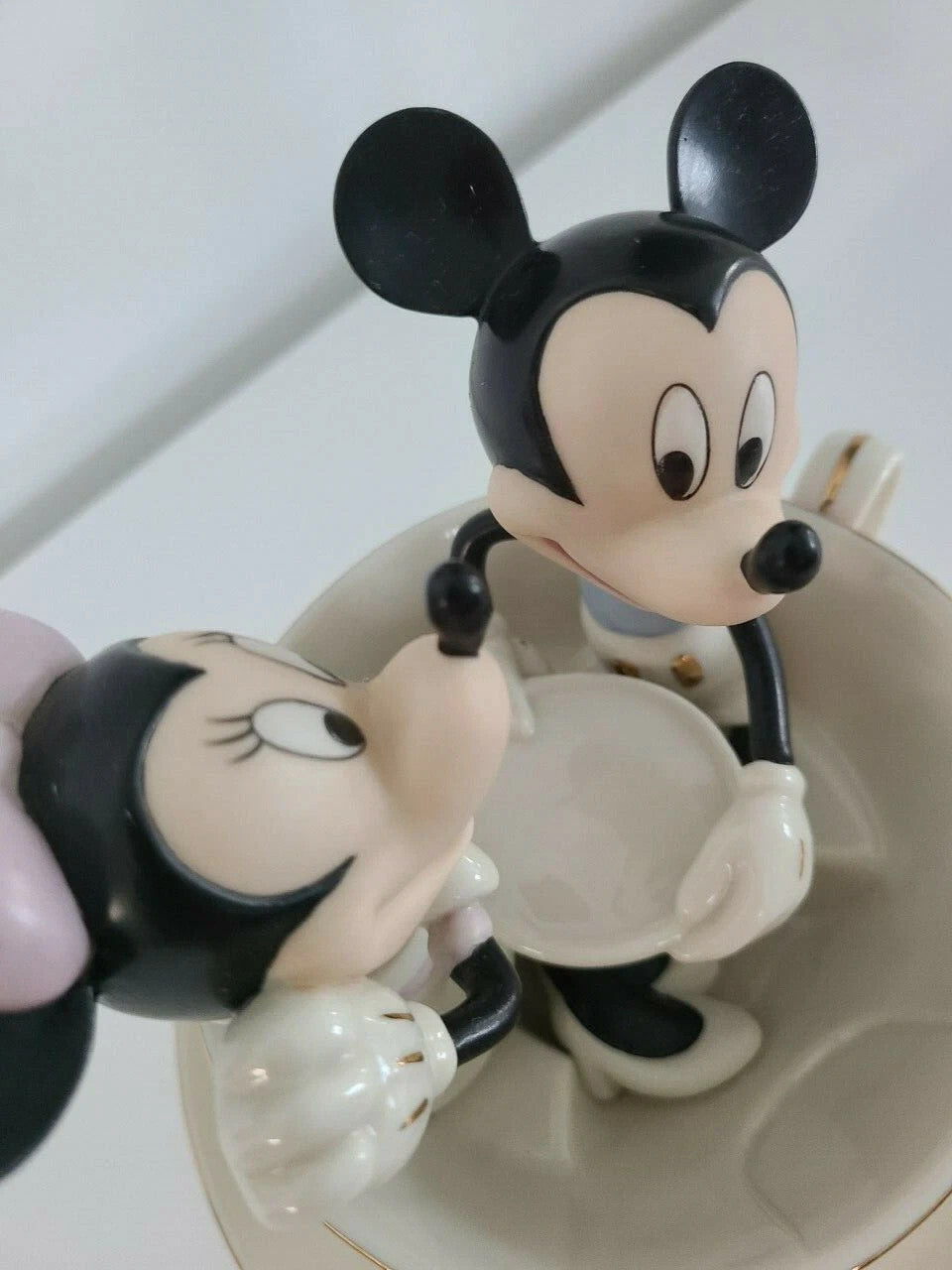 Lenox Disney Mickey's Teacup Twirl Figurine Minnie Mouse Mad Tea Party Ride NEW5