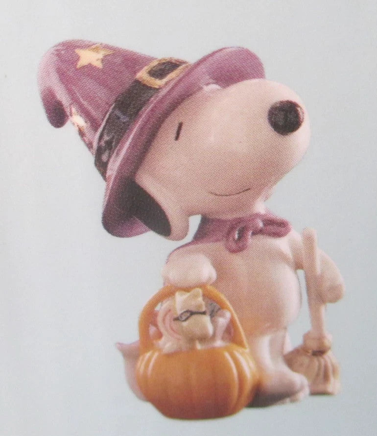 Lenox Peanuts Halloween Witch Snoopy Figurine  Woodstock Bewitching Treats  NEW4