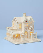 Lenox Mistletoe Park Lighted The Ski Lodge Figurine Treasures Christmas NEW7