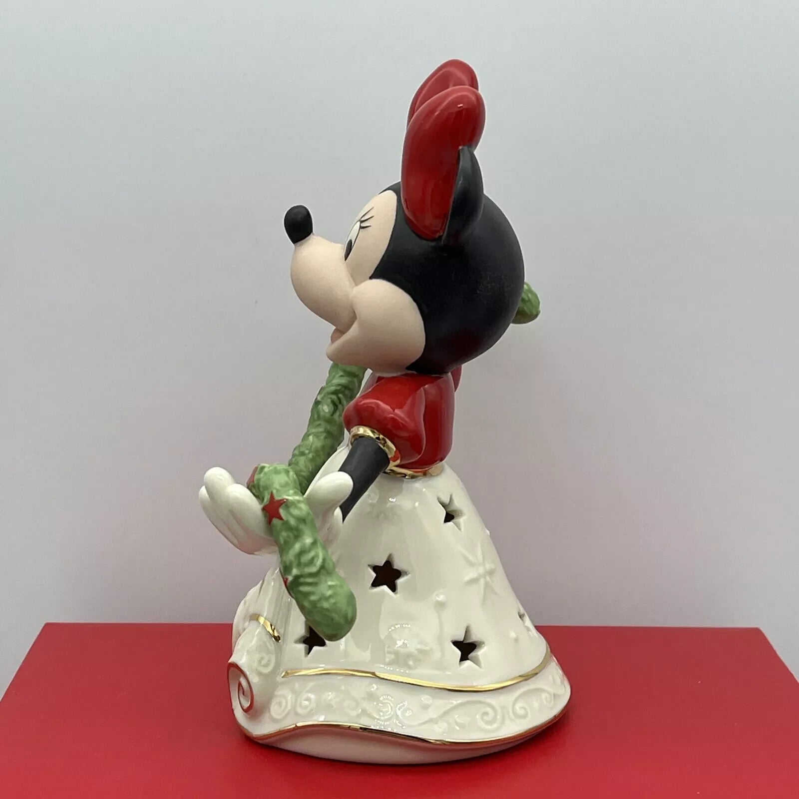 Lenox Disney Lighted Merry Minnie Figurine Mouse With Garland 6.5" Christmas NEW4