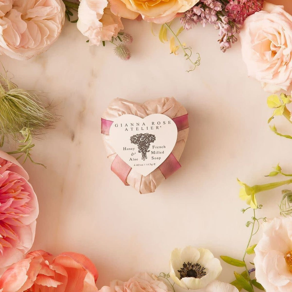 Caswell-Massey Gianna Rose Heart Shape Soap 2 Bars French Milled  Honey Aloe NEW2