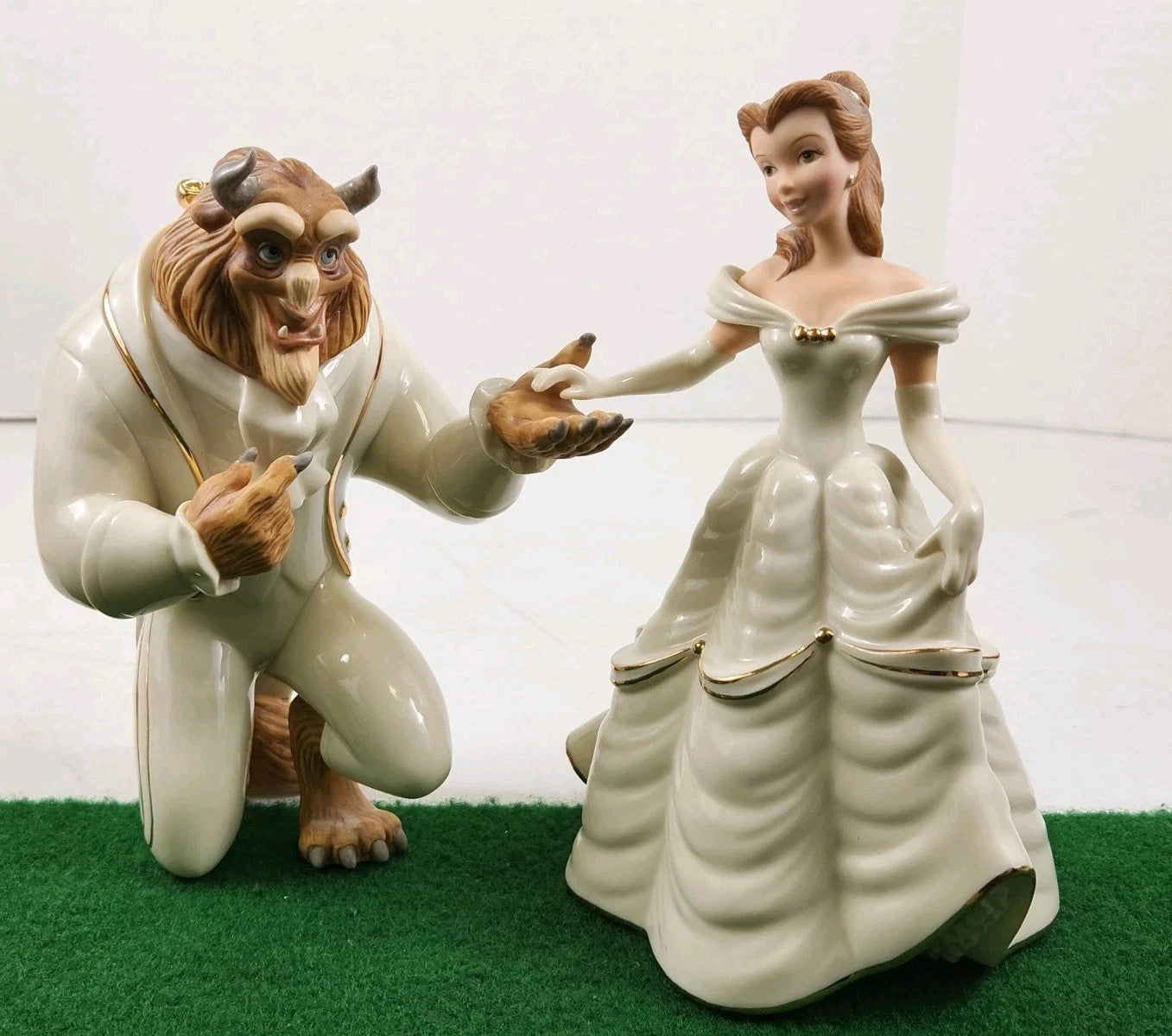 Lenox Disney Beauty and The Beast Figurines Set Belle My Hand Heart Is Yours NEW8
