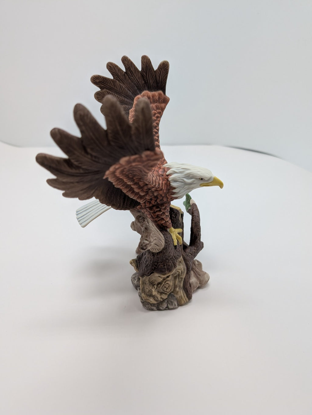 Lenox American Bald Eagle Figurine Bird Patriotic USA Wings Spread Perched NEW7