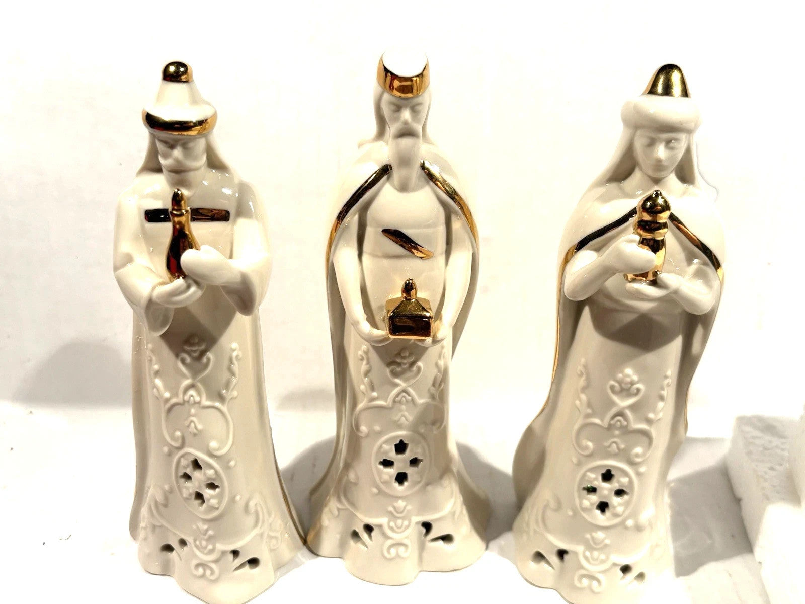 Lenox Divine Light Three Kings Figurines Lighted Nativity Pierced 3 Wise Men NEW10