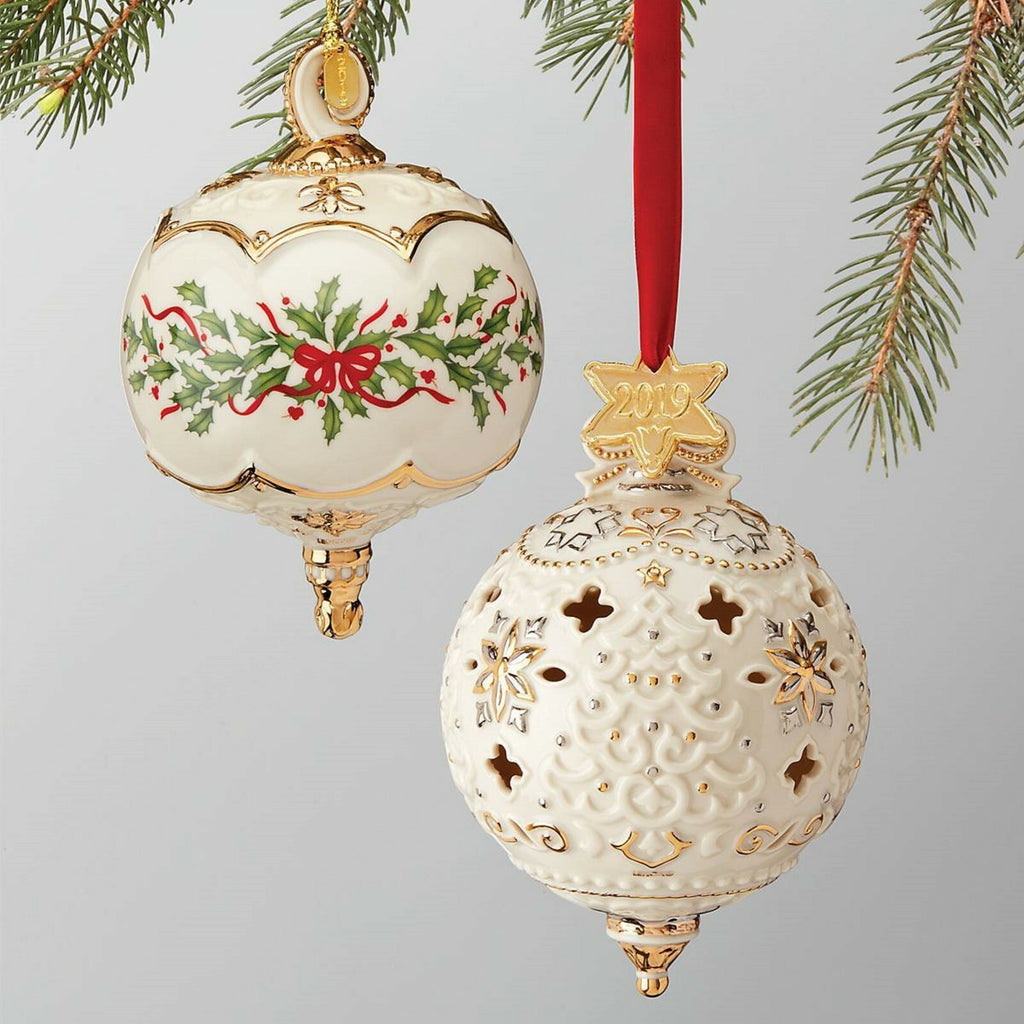 Lenox 2019 Annual Ornament Ivory Pierced Gold Stars Bas Relief Christmas NEW3