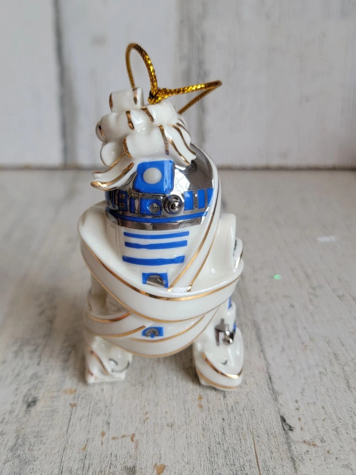 Lenox Disney R2-D2 Star Wars Droid Ornament Figurine White Bow Christmas NEW5